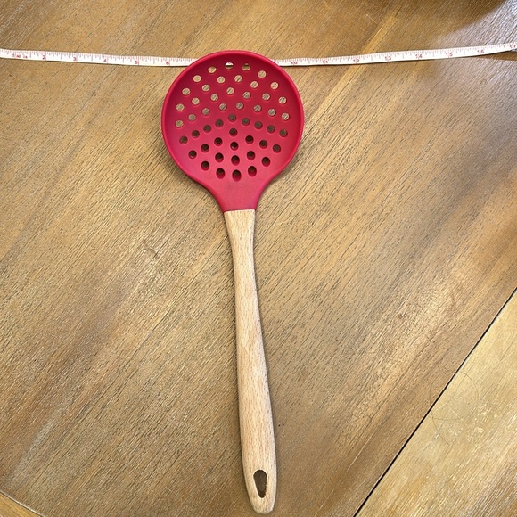 Two colander strainer kitchen tools. - Picture 13 of 13